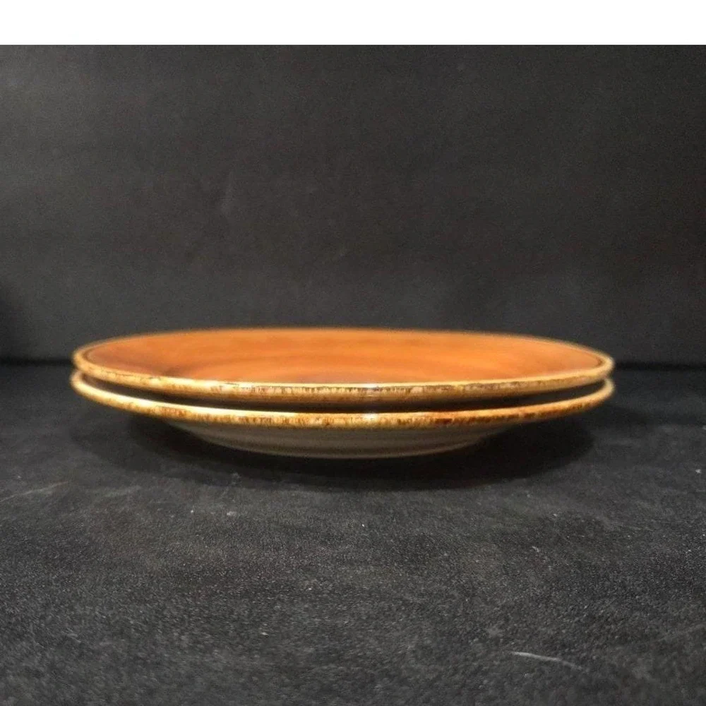 Thomson Pottery add touch
